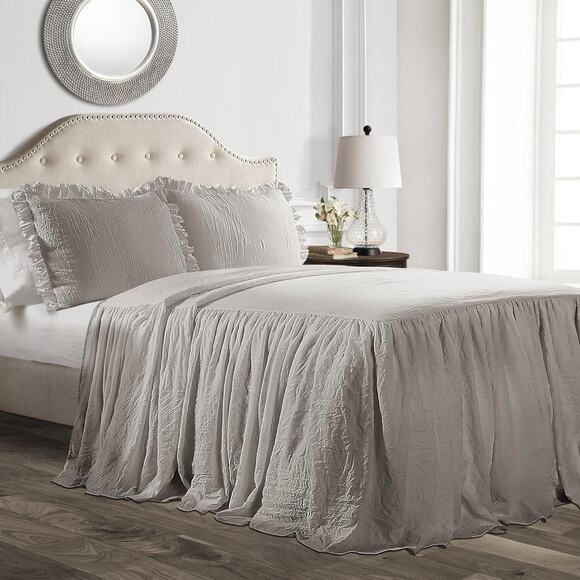 New LUSH Gray Ruffle Bedspread 3-Piece Set Super Soft Lightweight Double | FULL - Picture 1 of 9